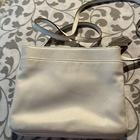 Nine West crossbody - Picture 2 of 7